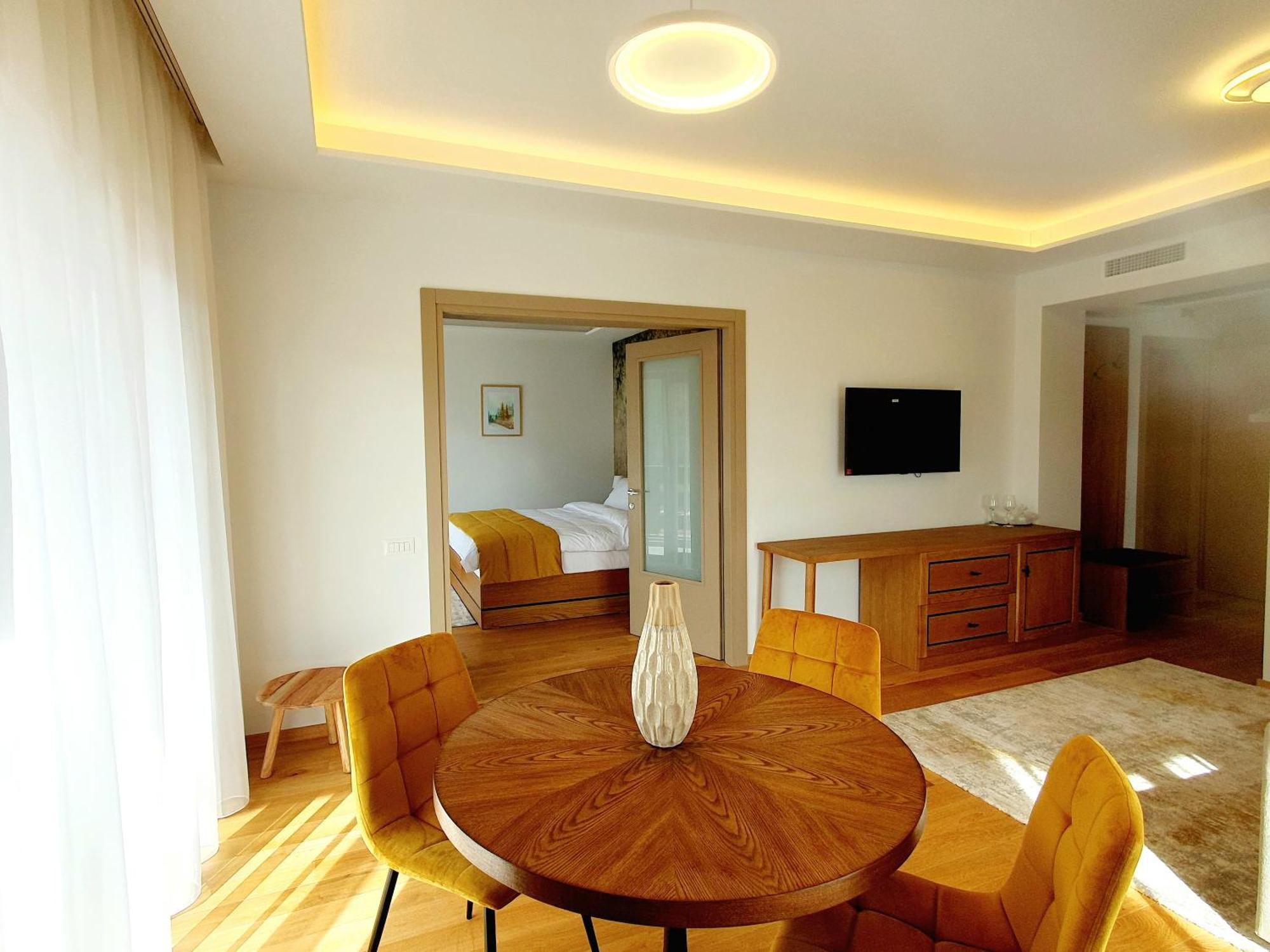 Pensiunea Leonida - Resort Leonida Poiana Tapului Ngoại thất bức ảnh