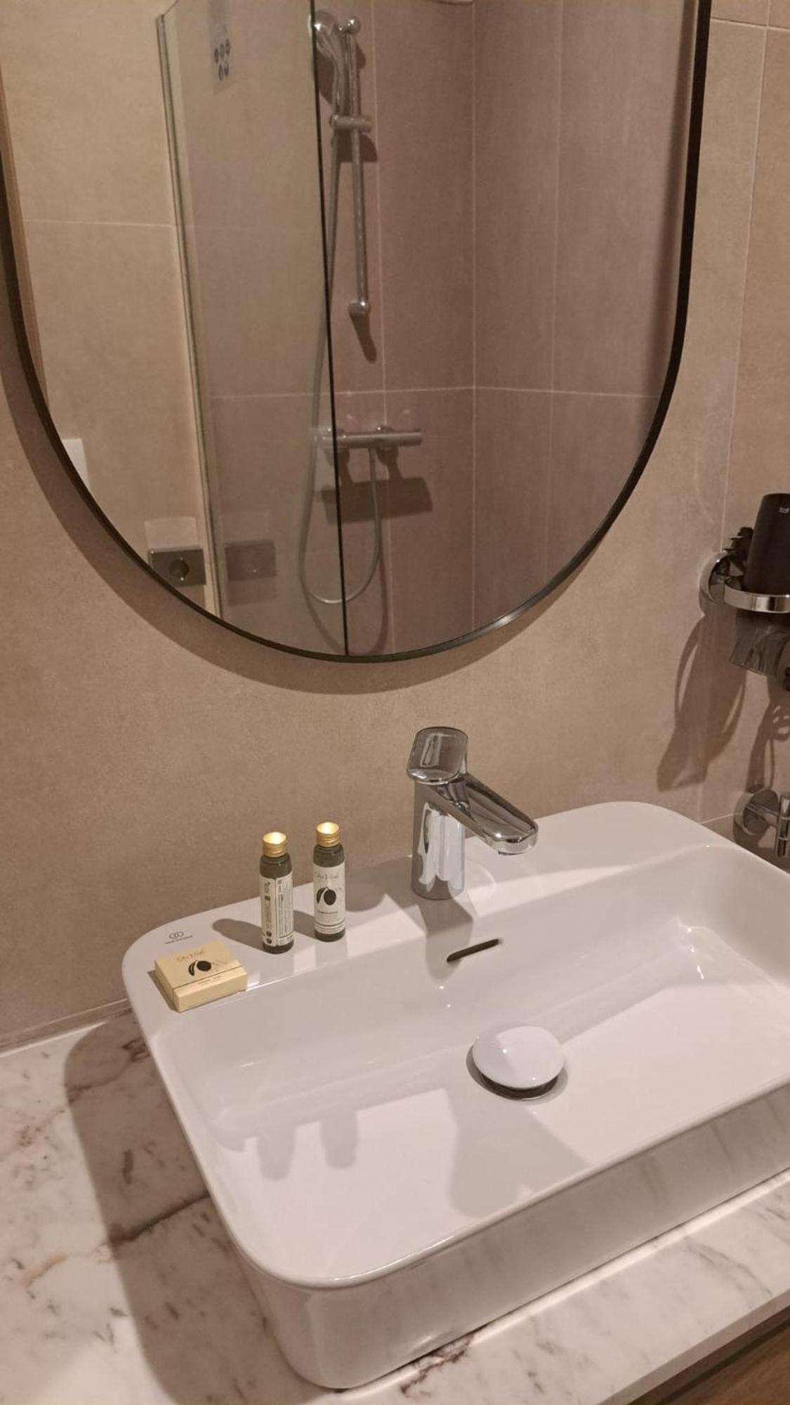 Pensiunea Leonida - Resort Leonida Poiana Tapului Ngoại thất bức ảnh